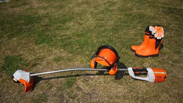 Обзор аккумуляторной косы STIHL FSA 65 смотреть онлайн