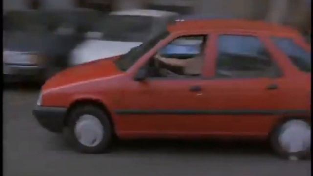 Renault 21 Turbo Diesel 1986 [Face Of Terror] смотреть онлайн