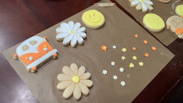 Groovy cookie decorating смотреть онлайн
