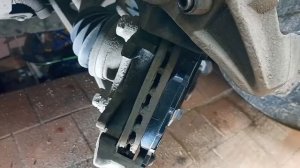 как заменить передние колодки фольцваген шаран 1.8 турбо фемели 2001