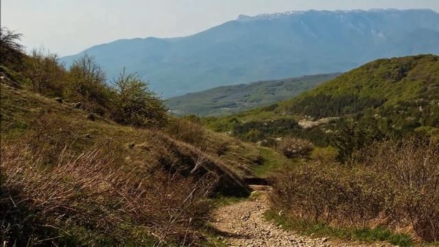 ВОСПОМИНАНИЕ О КРЫМЕ (май 2012) - (Фото Ольги Орловой (Дергачи, Харьк. обл.), музыка - Yakuro) смотреть онлайн