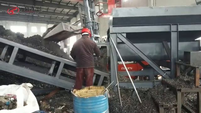 Брикетировочный пресс ECOHYDRAULIC для стружки металлов WBJ1250 .mp4 смотреть онлайн