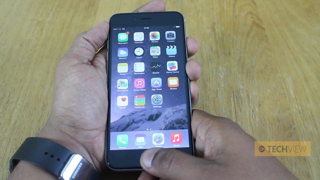 iPhone 6 / Plus / iOS - How to take a screenshot смотреть онлайн