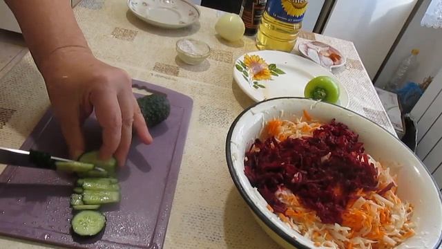 САЛАТ ИЗ КАПУСТЫ МОРКОВИ И ОГУРЦОВ! Вкусный витаминный салат!