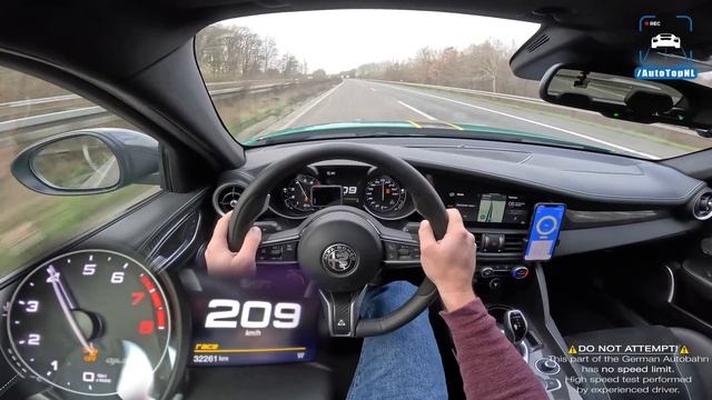 Alfa Romeo Giulia QV *AKRAPOVIC* is INSANE on NO LIMIT AUTOBAHN смотреть онлайн
