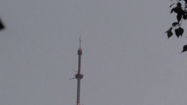 Удар молнии в Останкинскую телебашню