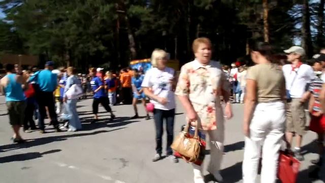 Компания "Сибирский источник" на детском празнике смотреть онлайн