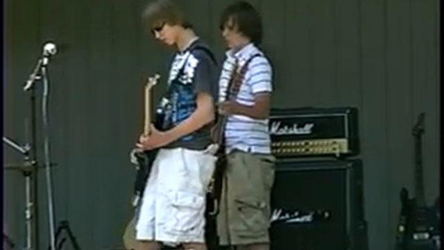 A Brighter Dark Side - Its A Long Way To The Top by AC/DC смотреть онлайн