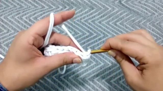 كروشيه شنطه بغرزة عضمه الرنجه /غرزة عصمة الرنجه #كروشيه_ديجا смотреть онлайн