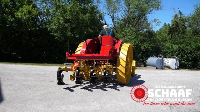 The George & June Schaaf Tractor & Truck Museum Auction // Sept. 30-Oct.1, 2022 // Frankfort, IL смотреть онлайн