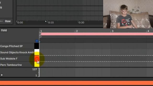 Делаю бит на компе в приложении Ableton Live. смотреть онлайн