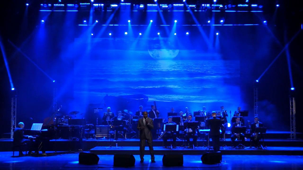 Night and Day смотреть онлайн