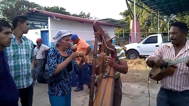 Doña Maria de la Cruz en las maracas смотреть онлайн