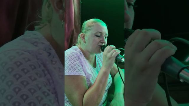 К единственному нежному под скрипочку (И. Рубан-Оленич) смотреть онлайн