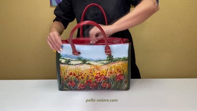 Средняя кожаная сумка "Маковый пейзаж" Pelle-Volare смотреть онлайн