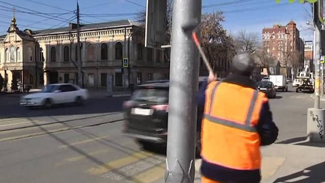 В Самаре очищают контактные опоры от незаконной рекламы смотреть онлайн