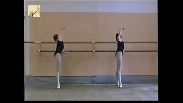 Plie 1 смотреть онлайн