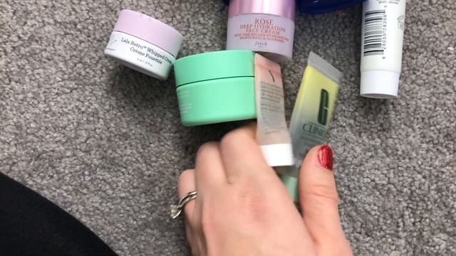 I SAVED MY BEAUTY TRASH FOR A YEAR | Makeup, Skincare, Beauty empties of 2019 смотреть онлайн