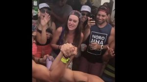 СМЕШНЫЕ ДЕВУШКИ 2021 - приколы, падения, розыгрыши! [ПОДБОРКА]