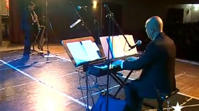 LOVE THEME (E.Morricone) смотреть онлайн