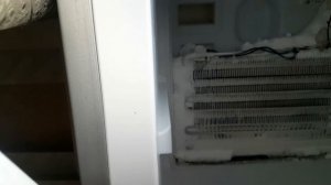 Шуба в морозилке Индезита.Будем искать причину.