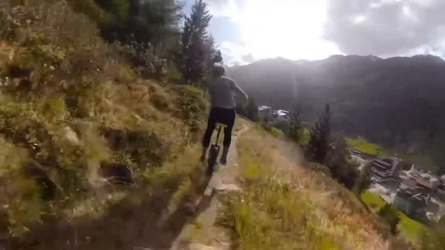 unicycle downhill session смотреть онлайн