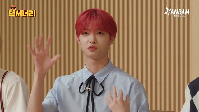 미래소년의 TMI를 탈탈 턴 NOW가 MC가 될 수 있다고? 일어날 수 있으니 각오해라😎 | 덕셔너리 EP.6 смотреть онлайн