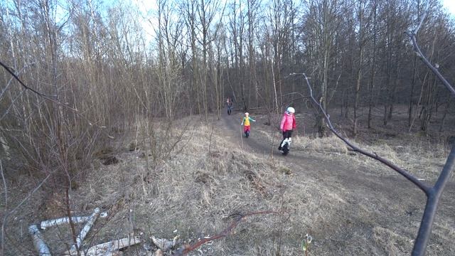 Семьей на моноколесах. Начало. смотреть онлайн