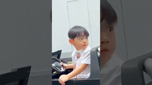 Ô tô điện MERCEDES AMG G63 MS WF189 6 bánh 4 động cơ 2 chân ga смотреть онлайн