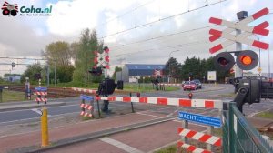 Spoorwegovergang Vlissingen ?4K? // Dutch Railroad crossing