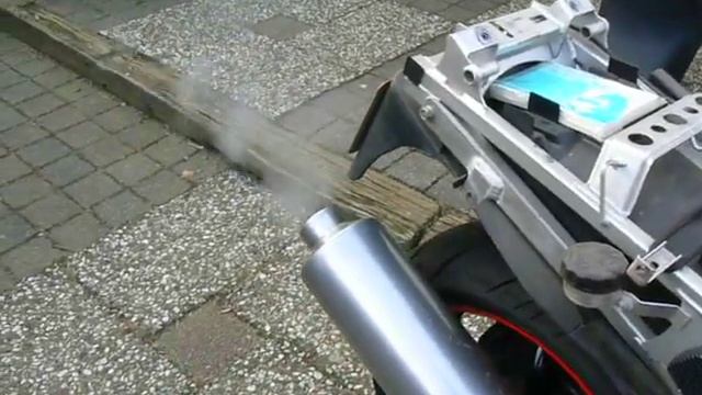 Honda VFR750F with stock exhaust смотреть онлайн
