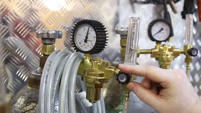 ⚡Как подготовить аппарат UNO MIG 200 SYN к режиму полуавтоматической сварки смотреть онлайн