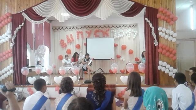 Подарок выпускникам 9 класса 2017 Буранной СОШ от родителей смотреть онлайн