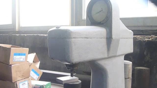 Измерение твердости стали ножей Твердомером ТК 2 #2 смотреть онлайн