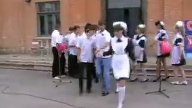 "11 класс - 1 сентября 2011 г." смотреть онлайн