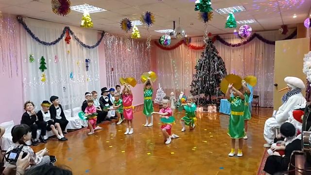 Китайский новогодний... смотреть онлайн