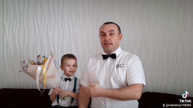 лучшее поздравление с 8 марта смотреть онлайн