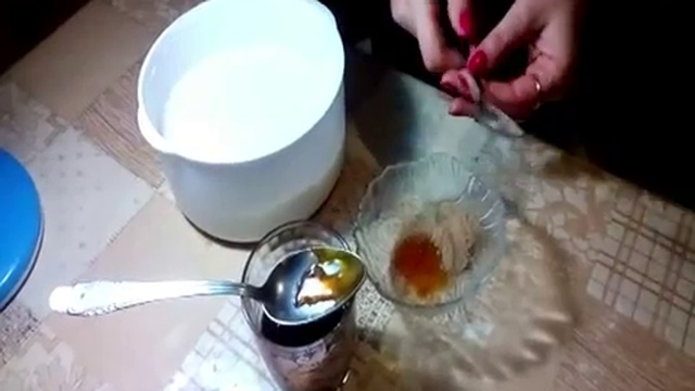 Очищающая маска для лица с корицей и медом для повышения эластичности кожи смотреть онлайн