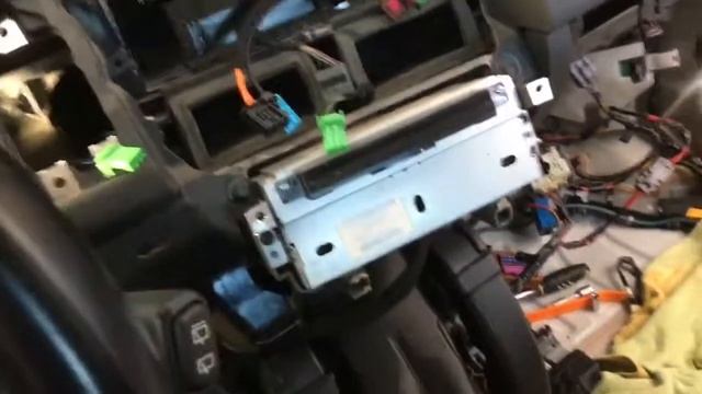 Замена вентилятора печки на Volvo XC60 2012 смотреть онлайн