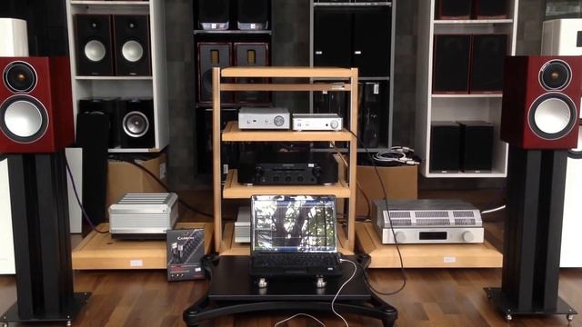 Monitor Silver 1 + Rega brio-r + TEAC UD-301 смотреть онлайн