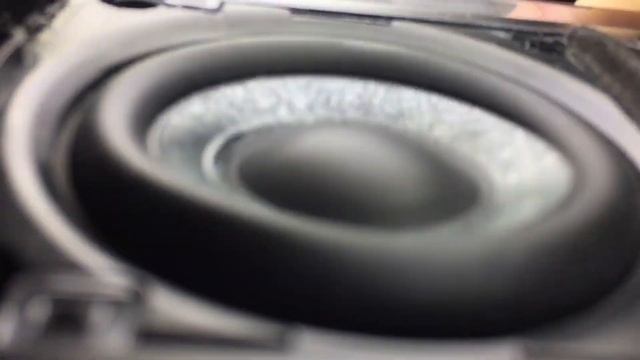 Sony SRS XB31 bass test without any grill/fabric covering смотреть онлайн