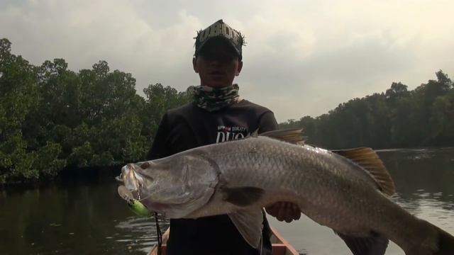 Going Beast Mode Vol.2: Barramundi Mayhem with Gong Lei смотреть онлайн