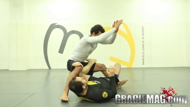 Marcelo Garcia: No-Gi X-Guard Sweep