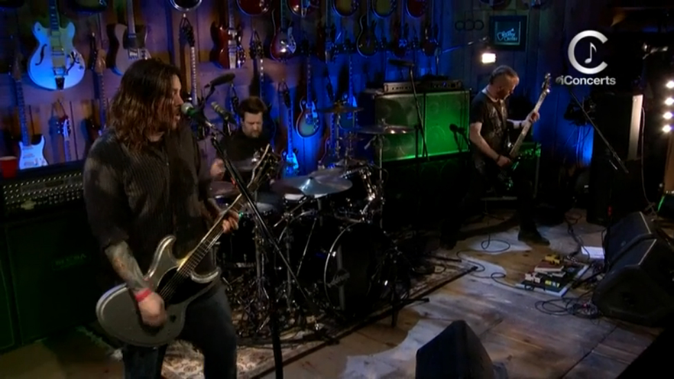 Seether - Fake It =HD= смотреть онлайн