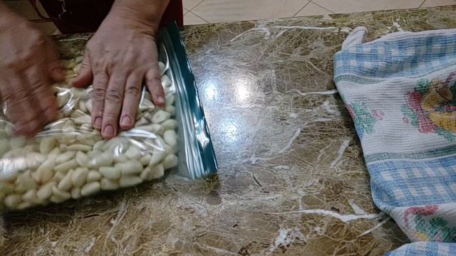 Спасаем чеснок! Когда чеснок портится, сохраняем чеснок для дальнейшего пользования. Сушим, морозим. смотреть онлайн