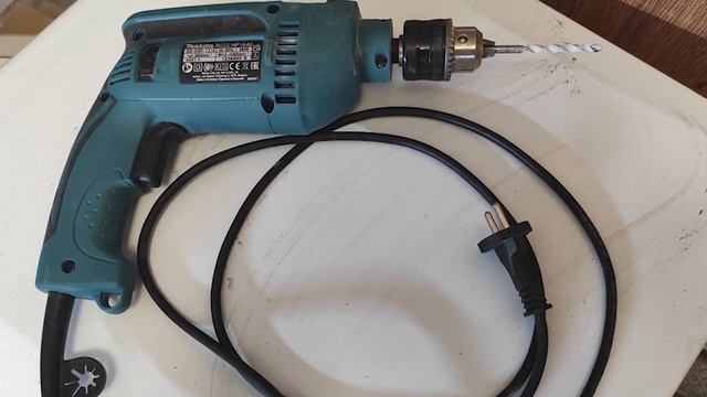 Дрель-шуруповерт Makita HP1640K смотреть онлайн