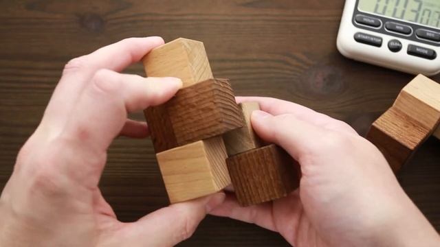 Сложная деревянная головоломка - Пирамида из трёх частей. смотреть онлайн