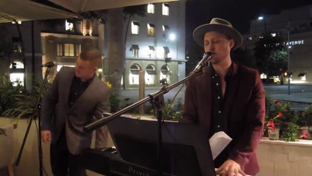 Nick and James sing "Shut Up and Dance" at Ocean Prime Beverly Hills смотреть онлайн