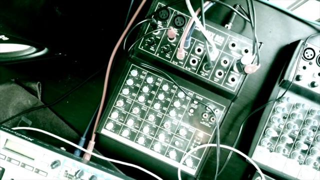 t.mix 802 audio mixer test, with an OP-1 (teenageengineering) смотреть онлайн