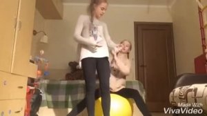 Вызов принят / вся квартира в муке/ разделась на камеру?